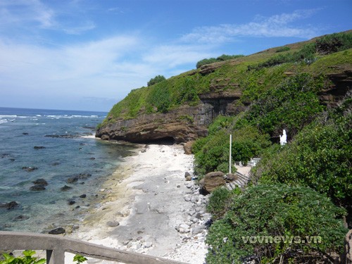 Ly Son- a tourist paradise - ảnh 2